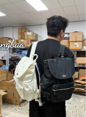 抽绳翻盖实用运动双肩背包