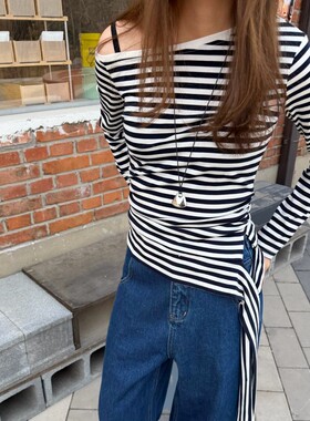 【3/23 New 】 复古条纹斜肩长袖T恤女修身显瘦露肩打底衫上衣