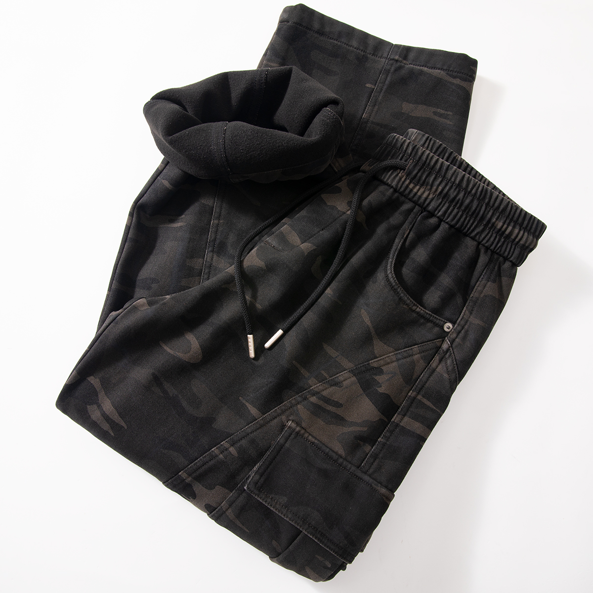 男潮牌直筒弯刀迷彩多口袋工装裤