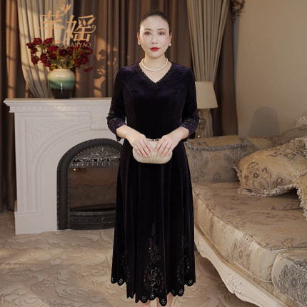 芊媱大码女装金丝绒连衣裙高贵优雅气质显瘦时尚洋气中长款A字裙