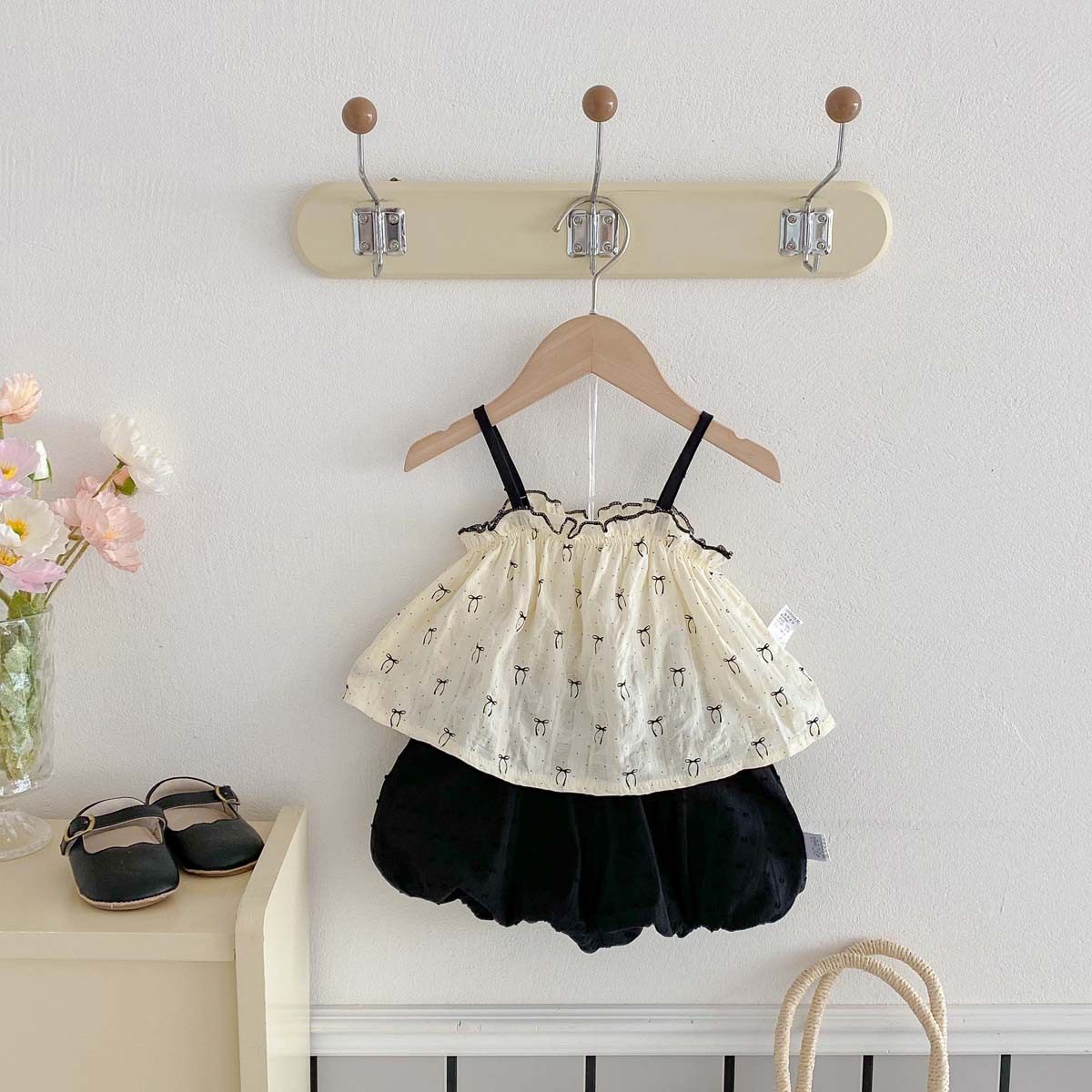 女童新款套装夏季洋气吊带娃娃衫短裤分体两件套婴幼儿甜美外出服,童装/婴儿装/亲子装,儿童运动套装,淘宝优惠券,粉丝福利购,淘宝优惠卷