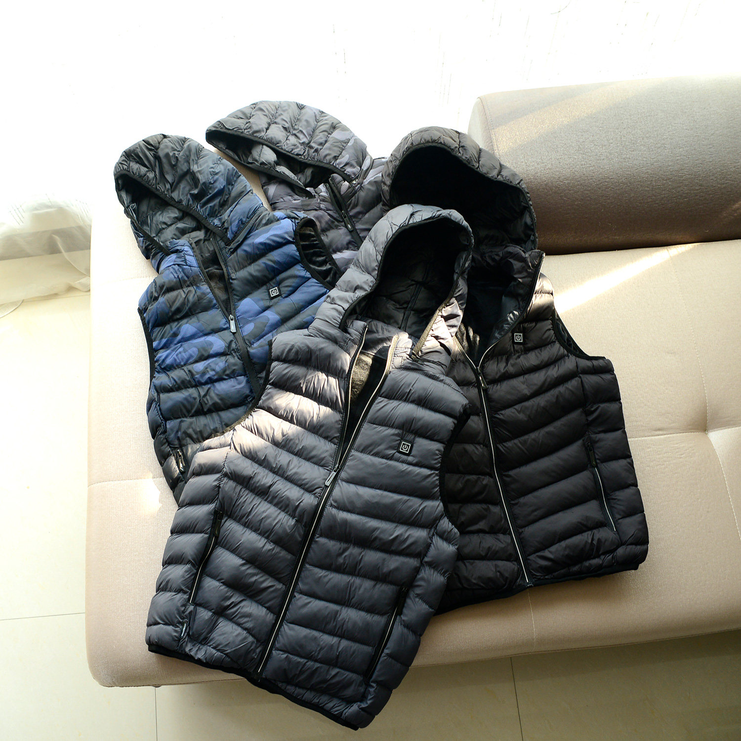 秋冬保暖神器尾货清仓连帽电加热马甲男女户外御寒充电排骨坎肩