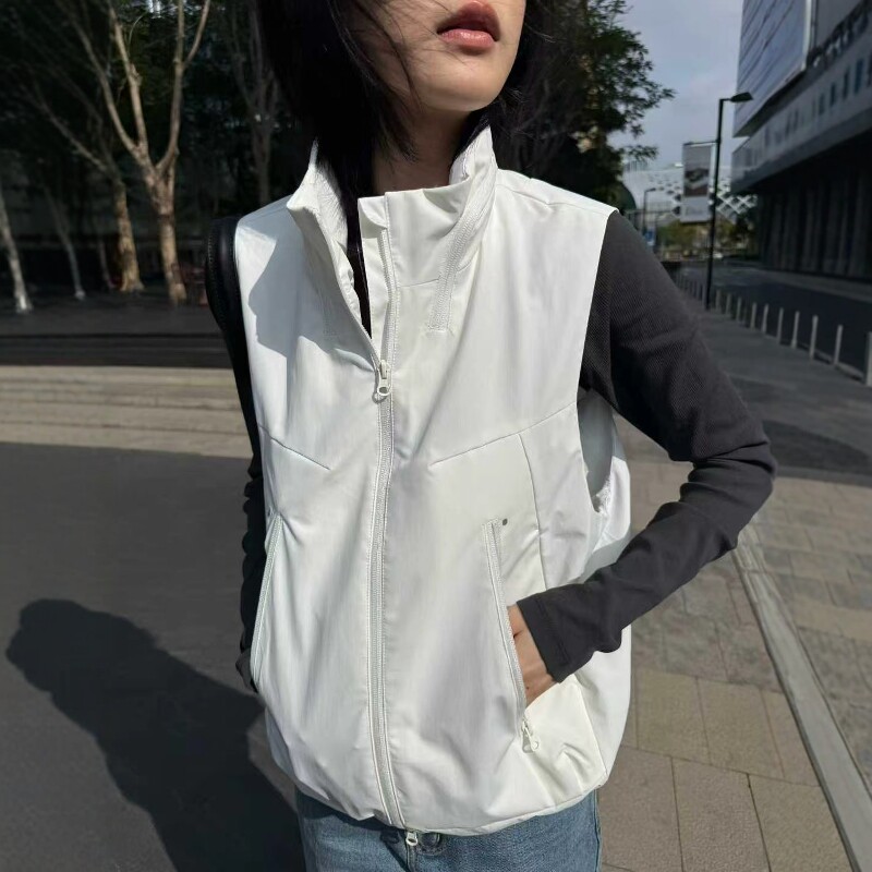 欧洲站2026早春新款欧货试试连帽宽松百搭无袖休闲马甲短外套女潮