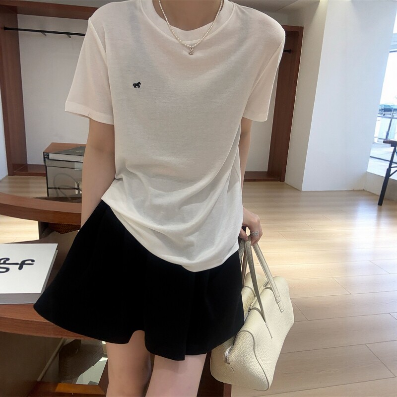 欧洲站2026早春新款欧货刺绣小马宽松万能搭纯色短袖T恤打底衫女