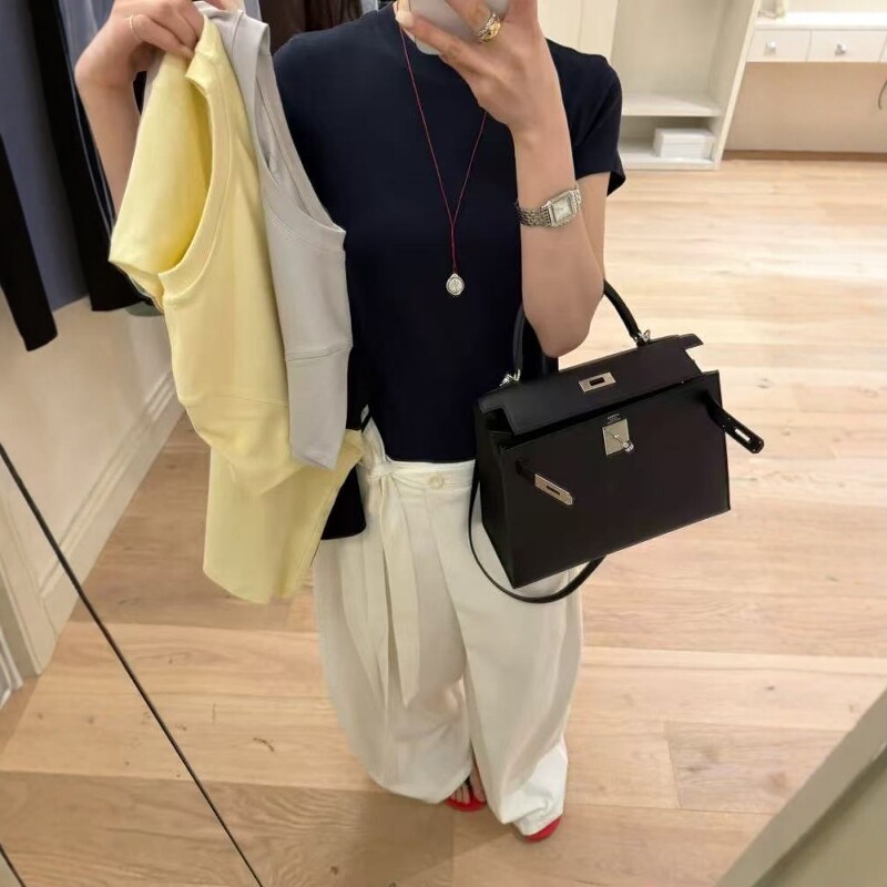 欧洲站2026春季新款欧货极简风纯色圆领正肩显瘦百搭光版短袖T恤