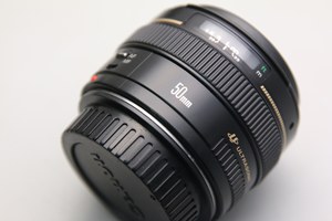 佳能EF50mm F1.4 USM单反镜头标准定焦人像大光圈镜头