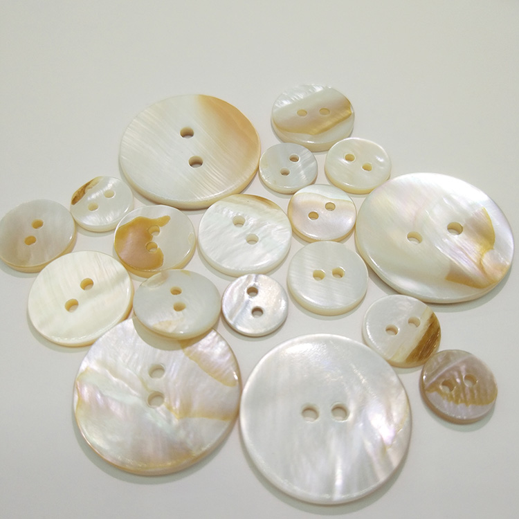 圆形平面天然珍珠白贝壳扣