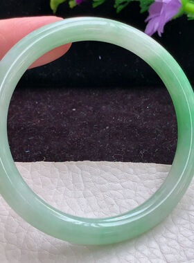 xx实拍53.5*6.5*7叮当镯 天然缅甸飘阳绿小圆条翡翠玉手镯 美人镯