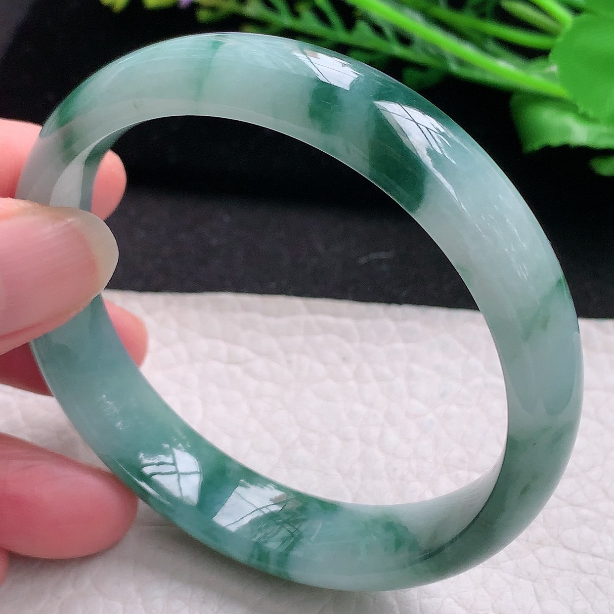 nr自然光57.5*13.2*7.2平安镯翡翠a货玉手镯飘蓝花宽边珠宝玉手环