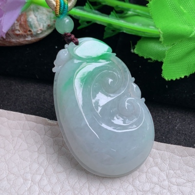 Zen实拍48.6*30.8*7.3缅甸翡翠精雕飘绿如意玉吊坠