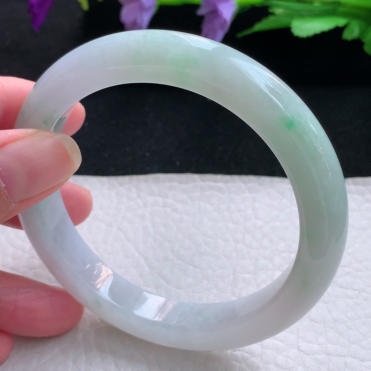 ss大圈口60*11.2*9.2平安镯 天然缅甸翡翠飘绿正圈珠宝玉手镯