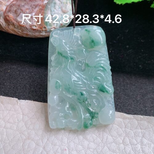 Bg自然光实拍缅甸翡翠A货十二生肖猪吊坠冰种鸡玉坠本命年平安坠