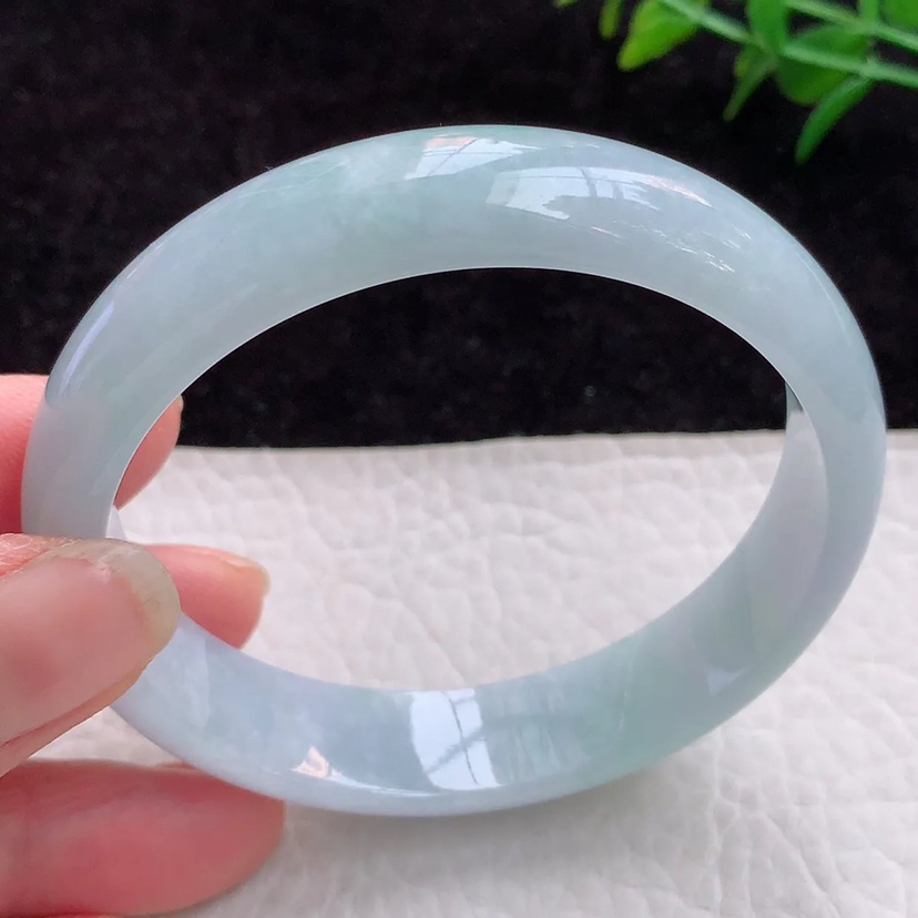 js自然光58翡翠A货清秀宽边玉手镯 平安镯 玉手环58*13.5*6.5mm