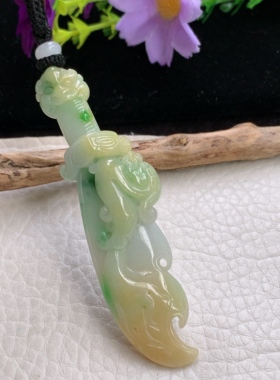 mut实拍74.2*19*11.2缅甸翡翠A货特色三彩府上有龙玉吊坠 毛衣坠