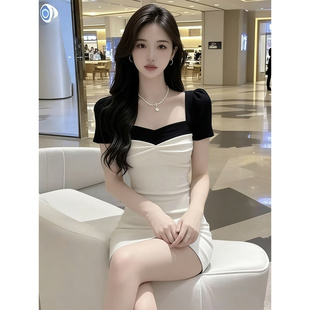 气质辣妹性感撞色短袖连衣裙女2026夏季新款收腰显瘦纯欲短款裙子