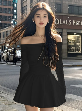 辣妹黑色一字肩长袖连衣裙女