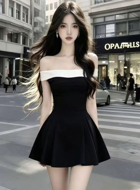 撞色一字肩辣妹连衣裙女