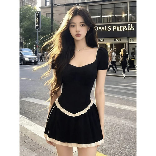 辣妹撞色方领花边连衣裙女