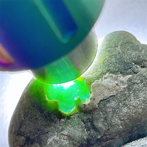 缅甸后江老坑翡翠原石色料22g