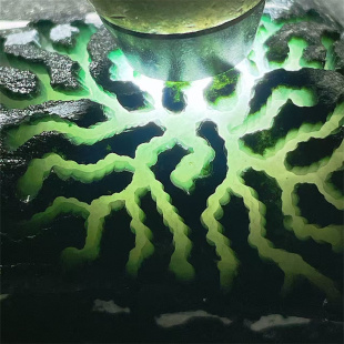 AA14576缅甸天然翡翠原石老坑莫西沙场口开窗手镯料 重1.4公斤