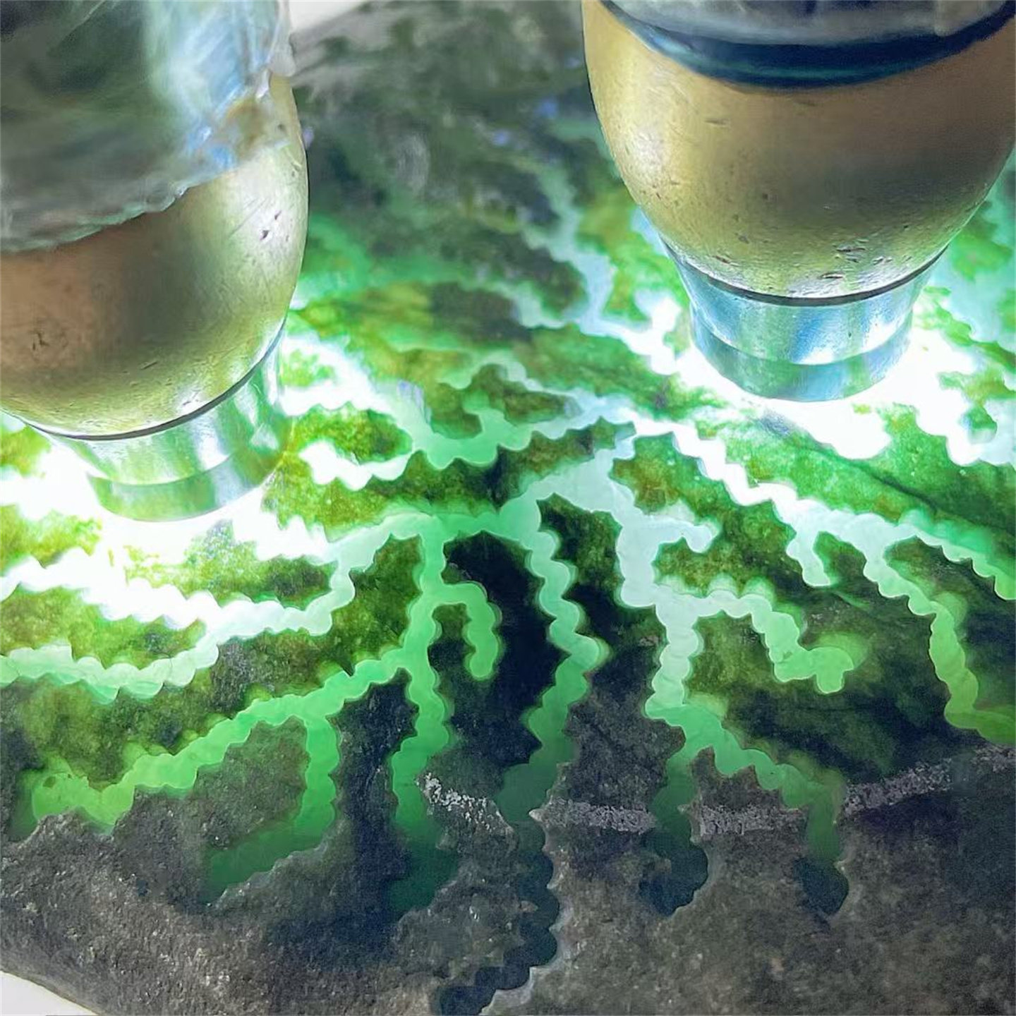 H12361 缅甸天然翡翠原石老坑莫西沙场口开窗手镯料 重1.2公斤