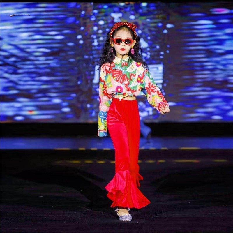 影楼港风大走秀复古儿童年代喇叭裤演出服女童玩家演出服8090怀旧,童装/婴儿装/亲子装,儿童演出服,淘宝优惠券,粉丝福利购,淘宝优惠卷