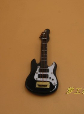 1:12娃娃屋dollhouse迷你木制小家具模型过家家玩具贝斯黑色D238