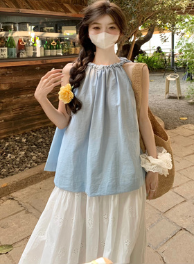 天蓝色挂脖露肩上衣女夏多巴胺穿搭小个子法式娃娃衫无袖时尚衬衫