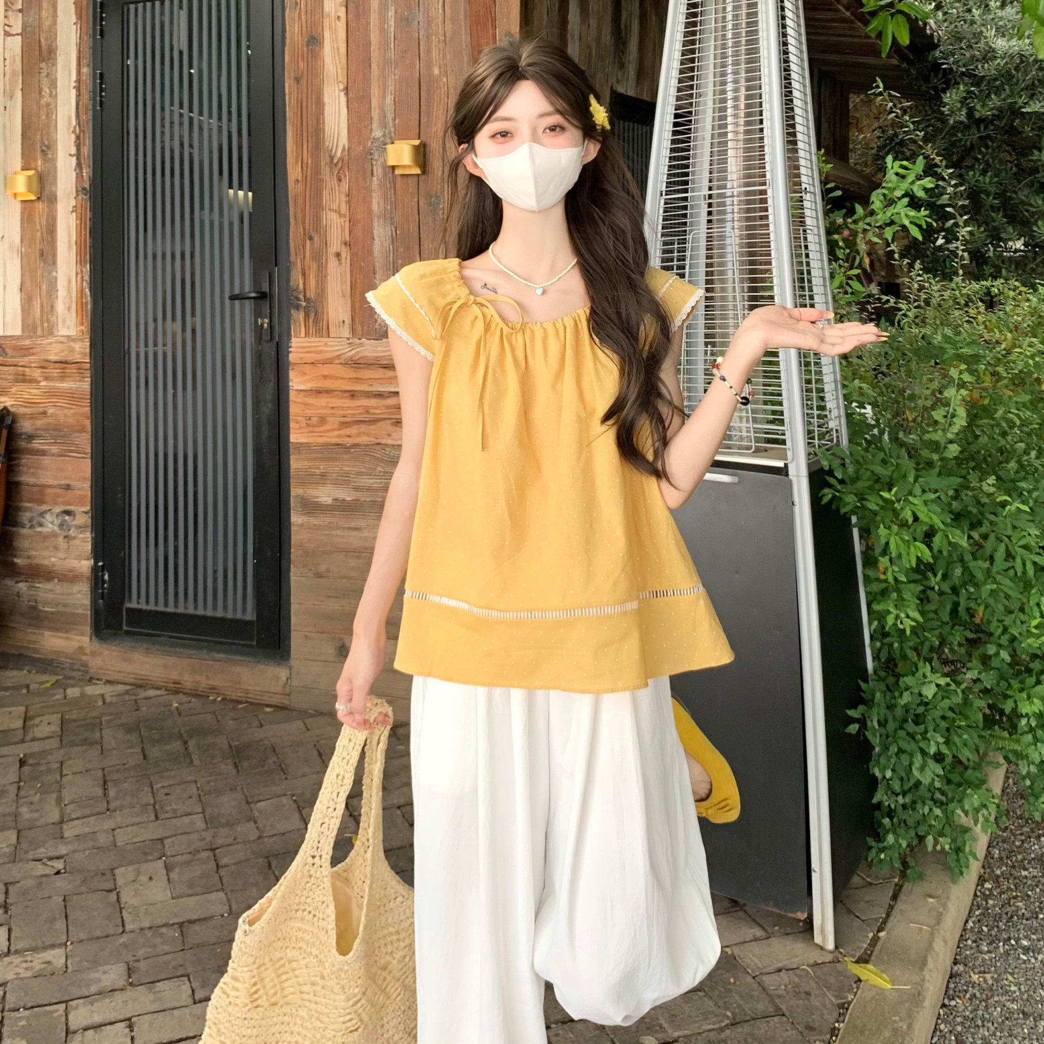 韩系甜美减龄拼接蕾丝小飞袖圆领衬衫绑带百搭宽松衬衣上衣女夏季