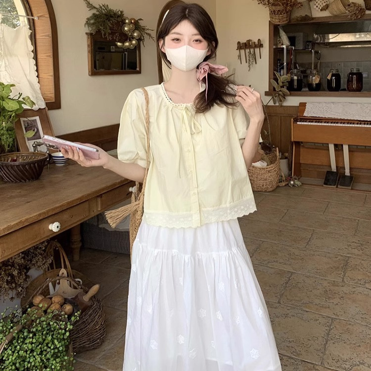 韩系清新花边拼接系带衬衫套装