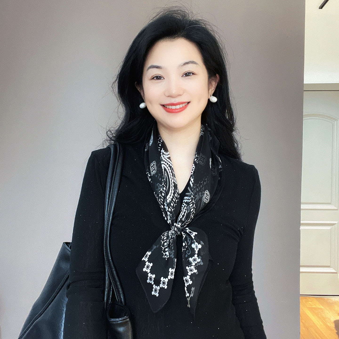 老钱风！黑色腰果100%桑蚕丝雪纺真丝丝巾女春秋薄款65方巾领巾