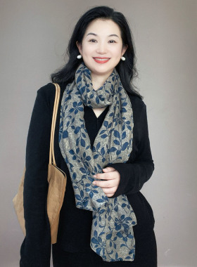 灰底蓝藤花外贸围巾女士冬季2026高级感显白春秋棉麻保暖围脖丝巾