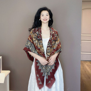轻奢风！枣红色腰果花民族风披肩外搭女士2025新款围巾搭配裙子