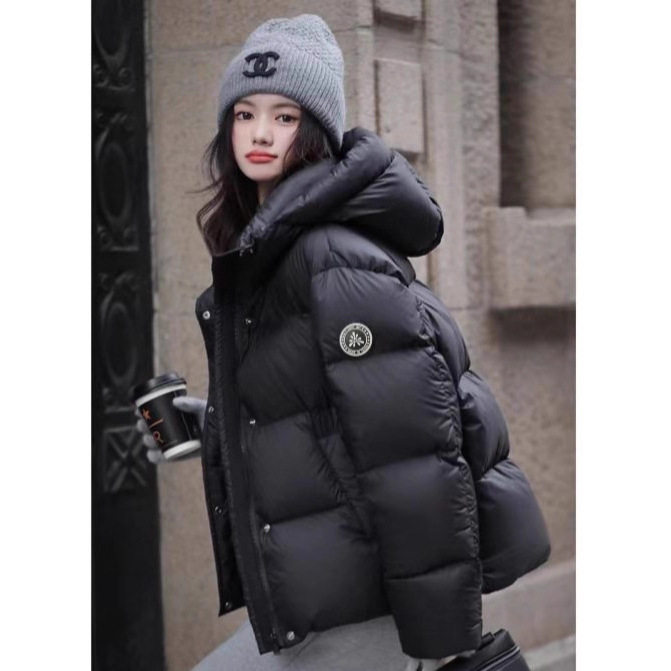 雪山系列高端白鸭绒羽绒服短款女2025新款时尚加厚保暖情侣面包
