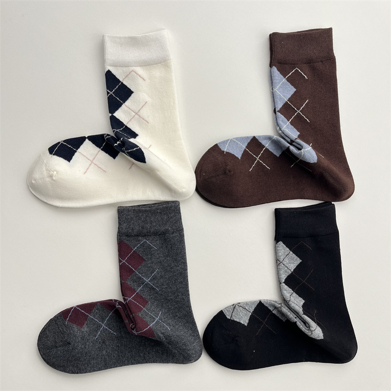 秋冬英伦风脚背撞色菱形袜子女日系复古格子中筒袜ins潮无骨棉袜