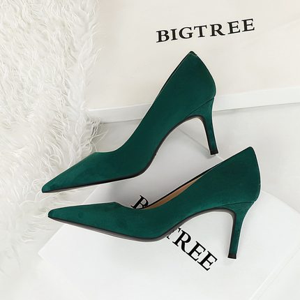 职场高跟鞋不累脚ol墨绿色2025新款绒面尖头浅口大码7厘米细跟女