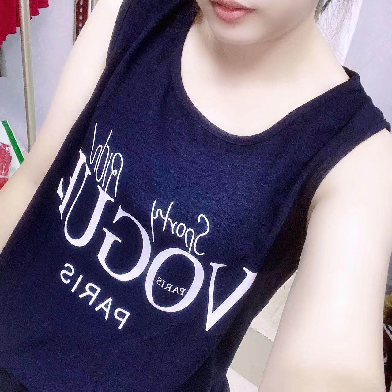 新款圆领字母印花无袖背心女洋气上衣休闲百搭显瘦打底衫个性外套