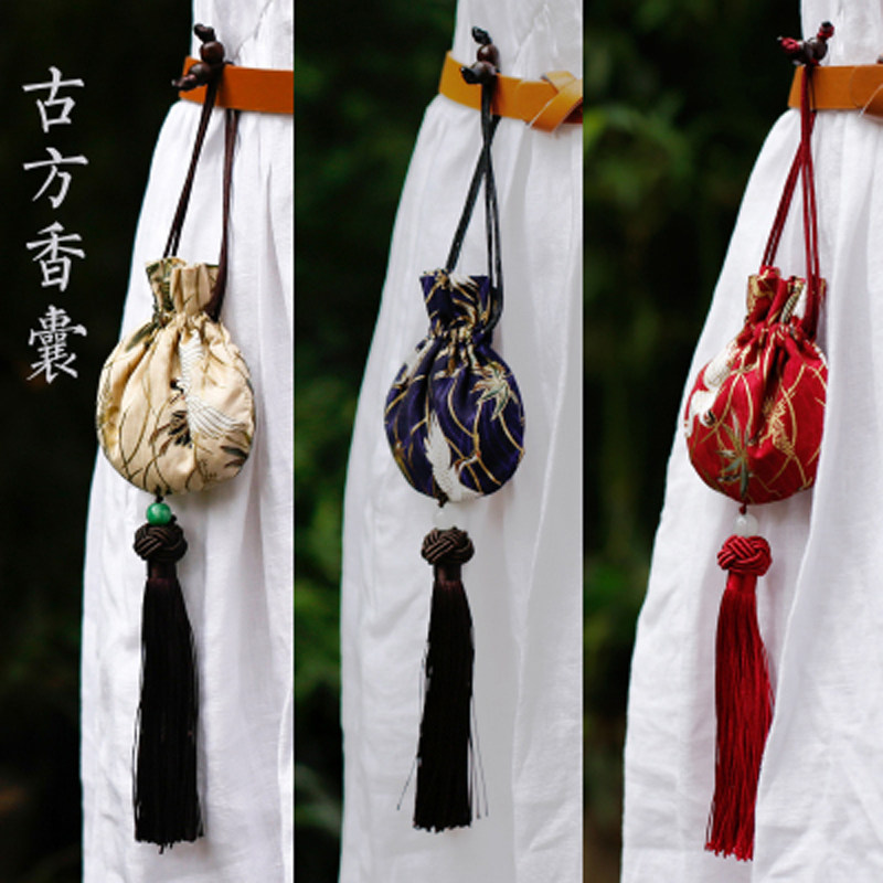 提神醒脑香囊 传统手工仙鹤香囊 天然草本香包 汉服挂饰 汽车挂件