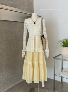 度假风高腰蛋糕醋酸裙套装 收腰针织衫 女 伊嘉V领镂空喇叭袖 Y.JIA