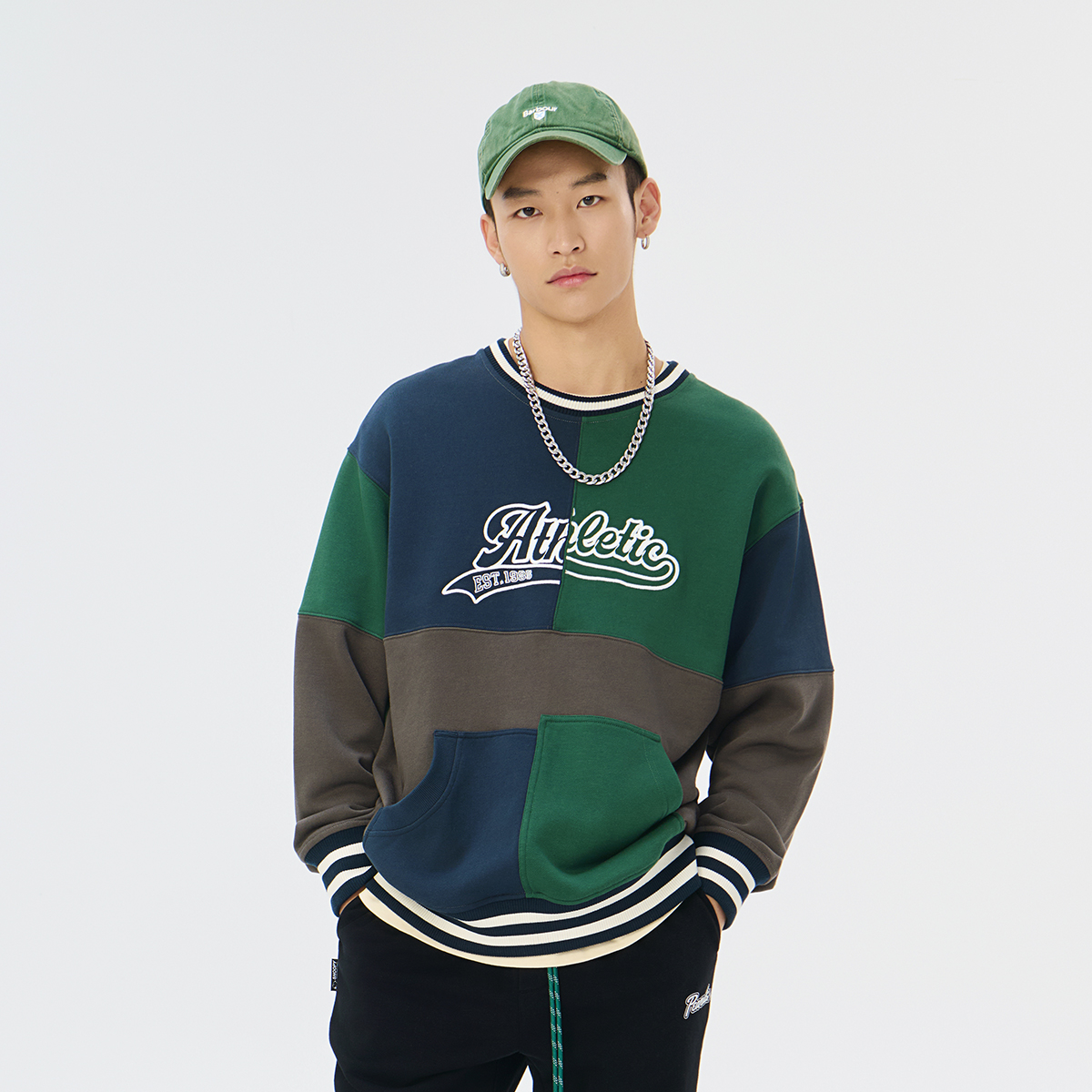 FunFun潮牌宽松撞色圆领卫衣