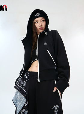 Fun2025秋季新品运动宽松版拉链开衫黑色连帽卫衣女款