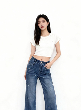 一起早春上新气质百搭简约纯色钉珠微喇弹力休闲牛仔裤KU2604