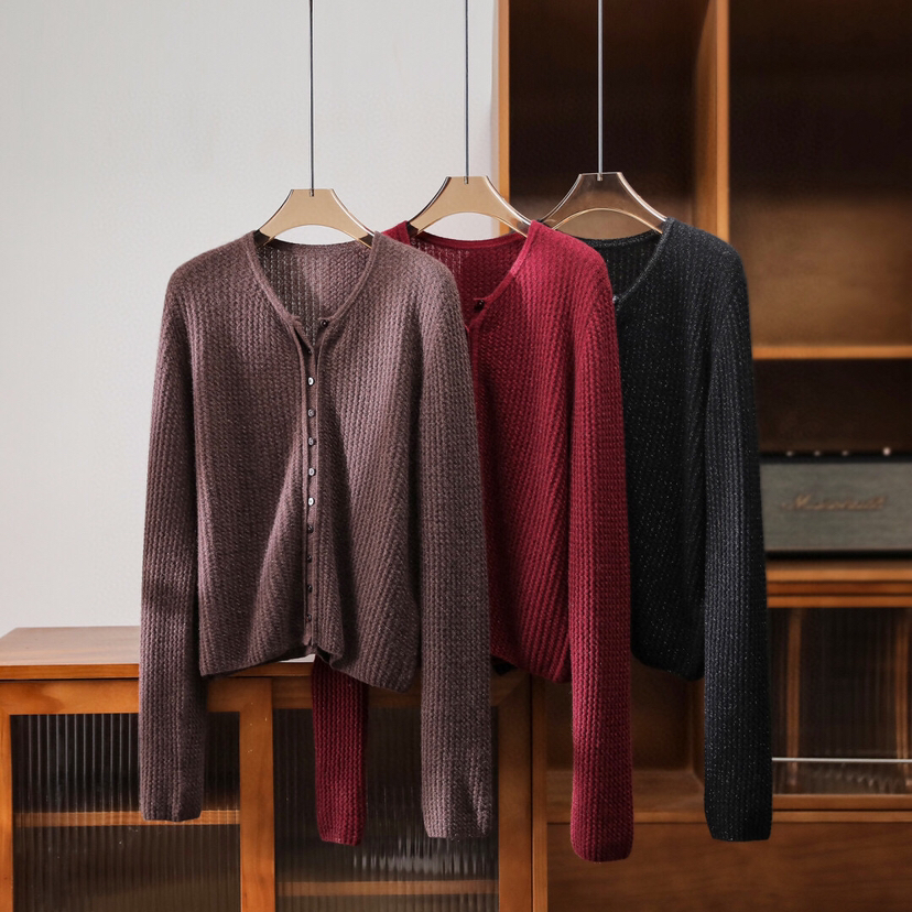 一起设计小众臻品冬上新法式复古V领开衫保暖毛衣4644A