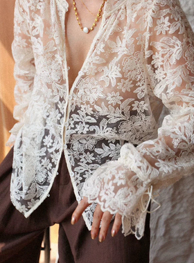 一起小众设计26年早春氛围感重工刺绣立体叠穿打底蕾丝小衫J591