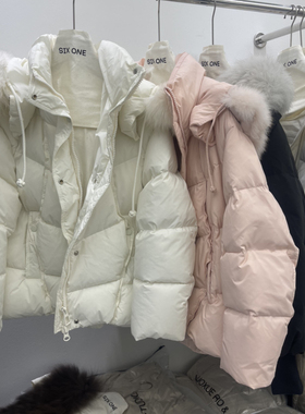 一起毛领宽松短款保暖羽绒服外套(配可拆卸狐狸毛毛领)99813