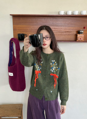 一起绣长袖羊毛针织开衫女百搭保暖毛衣（含5羊毛）16348