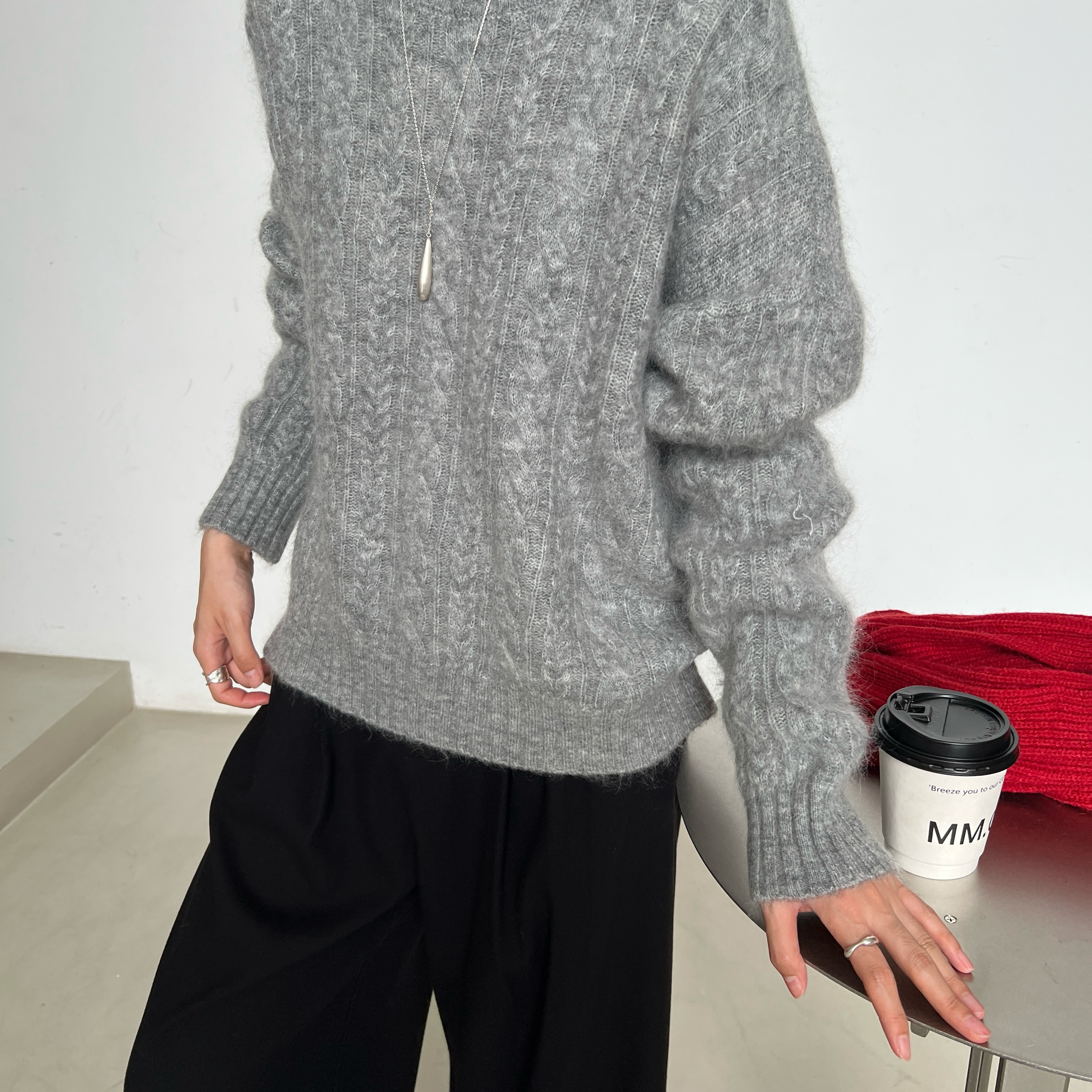 起衣加厚保暖圆领套头宽松慵懒风软糯羊毛衫毛衣（含8羊毛）9198M