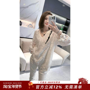 熙薇【认真的雪】2025冬季新款时尚重工欧货大版蕾丝上衣H6586