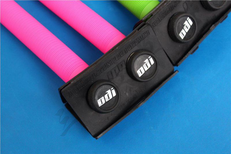 Poignées de vélo - Ref 2340938 Image 3