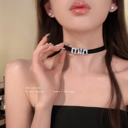 朋克风酷辣皮革字母choker项链